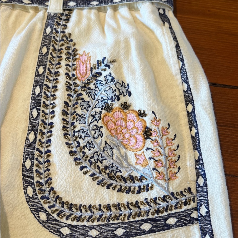 Anthropologie - Annaleigh Embroidered Shorts - Size XL - Picture 6 of 9